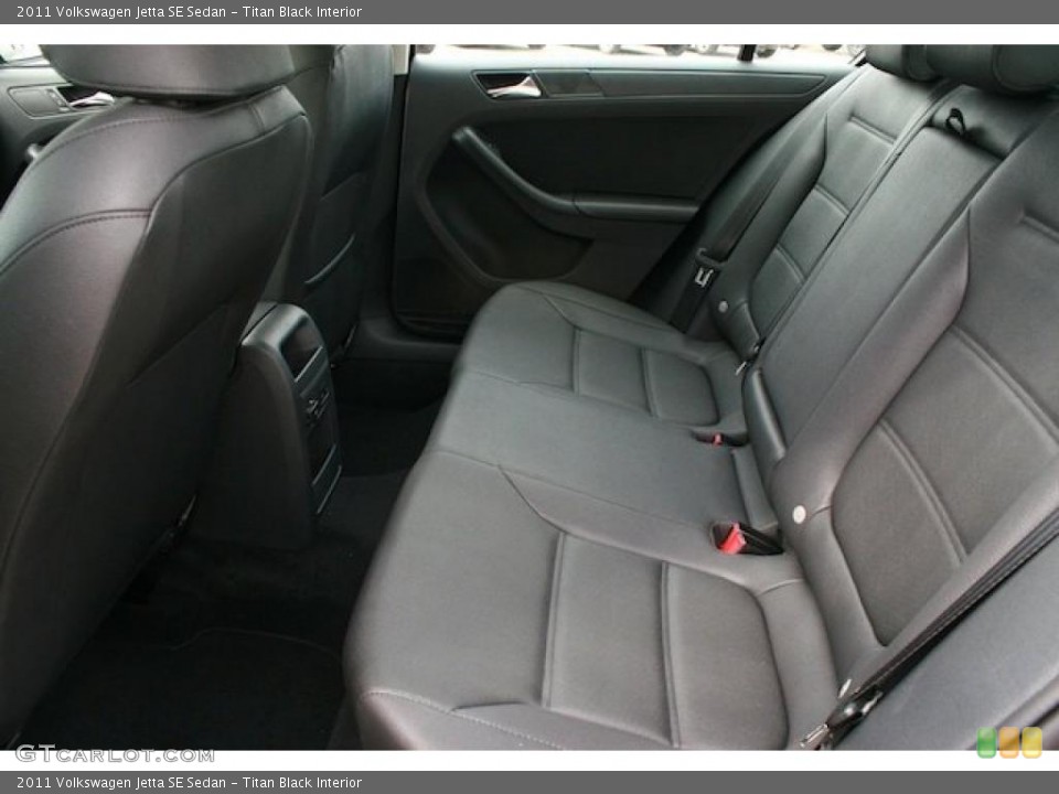 Titan Black Interior Photo for the 2011 Volkswagen Jetta SE Sedan #38543559