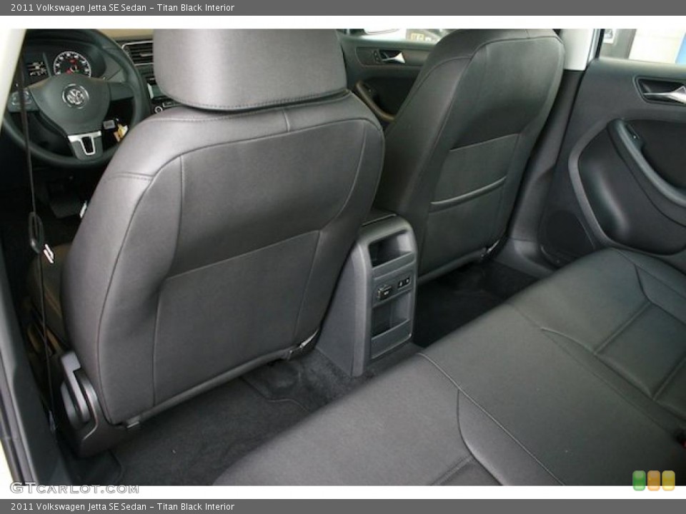 Titan Black Interior Photo for the 2011 Volkswagen Jetta SE Sedan #38544547
