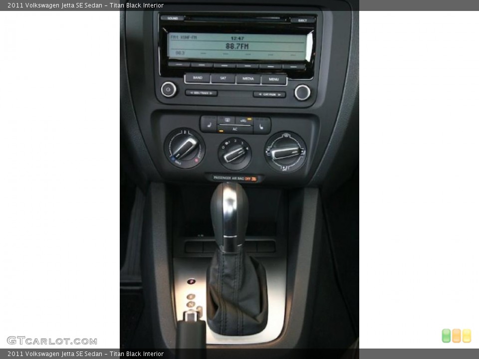 Titan Black Interior Transmission for the 2011 Volkswagen Jetta SE Sedan #38544555