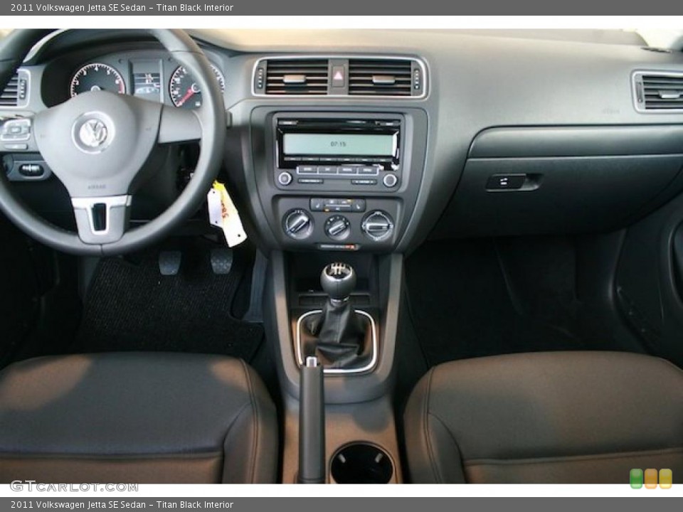 Titan Black Interior Dashboard for the 2011 Volkswagen Jetta SE Sedan #38544647