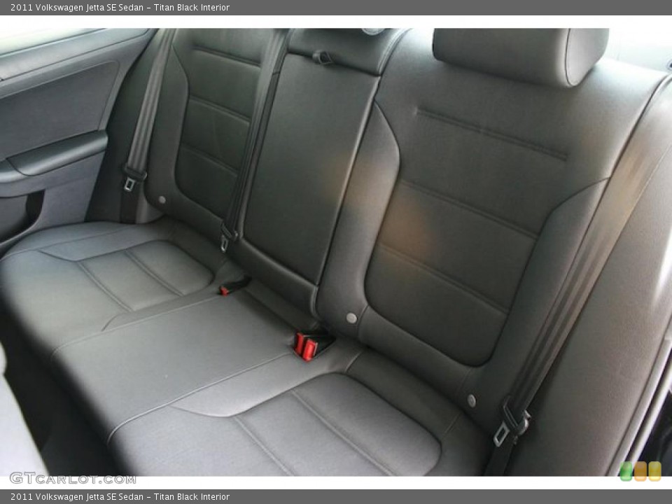 Titan Black Interior Photo for the 2011 Volkswagen Jetta SE Sedan #38544767