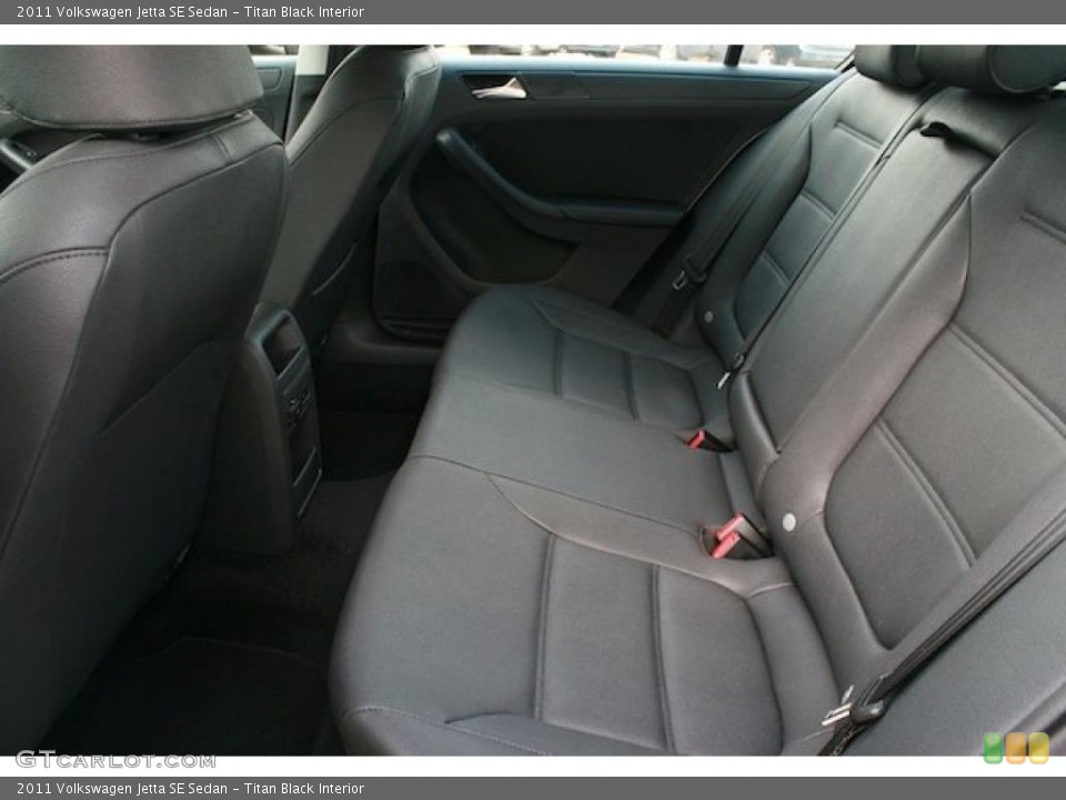 Titan Black Interior Photo for the 2011 Volkswagen Jetta SE Sedan #38544851