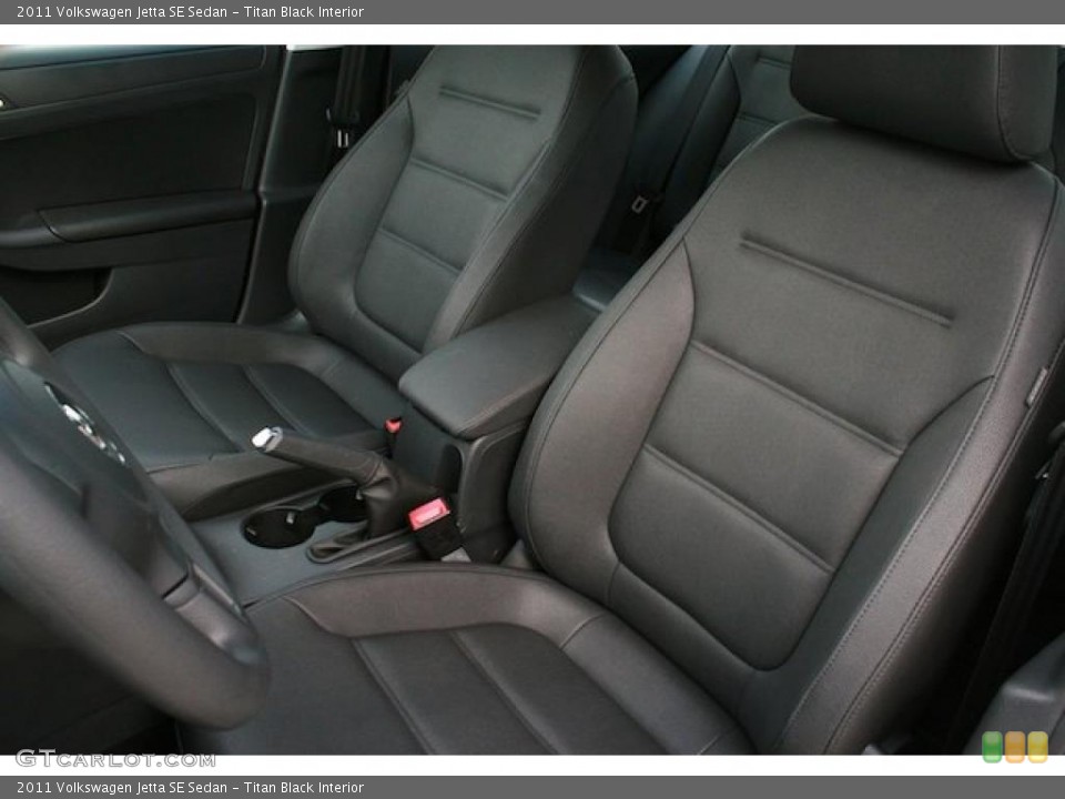 Titan Black Interior Photo for the 2011 Volkswagen Jetta SE Sedan #38544943