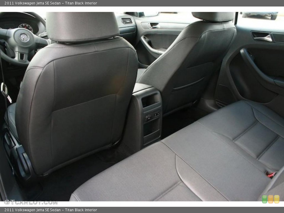 Titan Black Interior Photo for the 2011 Volkswagen Jetta SE Sedan #38544951