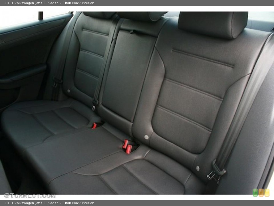 Titan Black Interior Photo for the 2011 Volkswagen Jetta SE Sedan #38544971