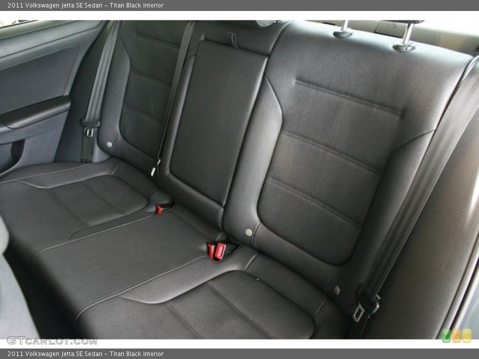Titan Black Interior Photo for the 2011 Volkswagen Jetta SE Sedan #38545395