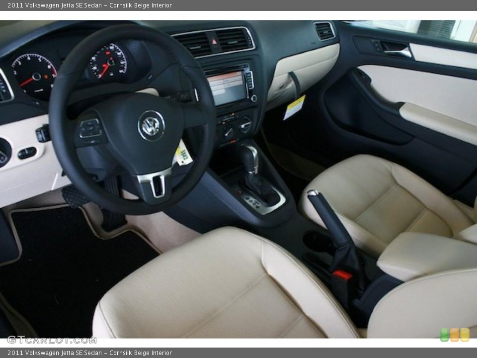 Cornsilk Beige Interior Photo for the 2011 Volkswagen Jetta SE Sedan #38545559
