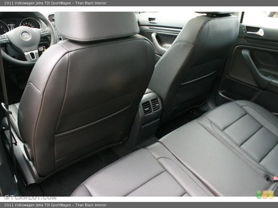 Titan Black Interior Photo for the 2011 Volkswagen Jetta TDI SportWagen #38545803