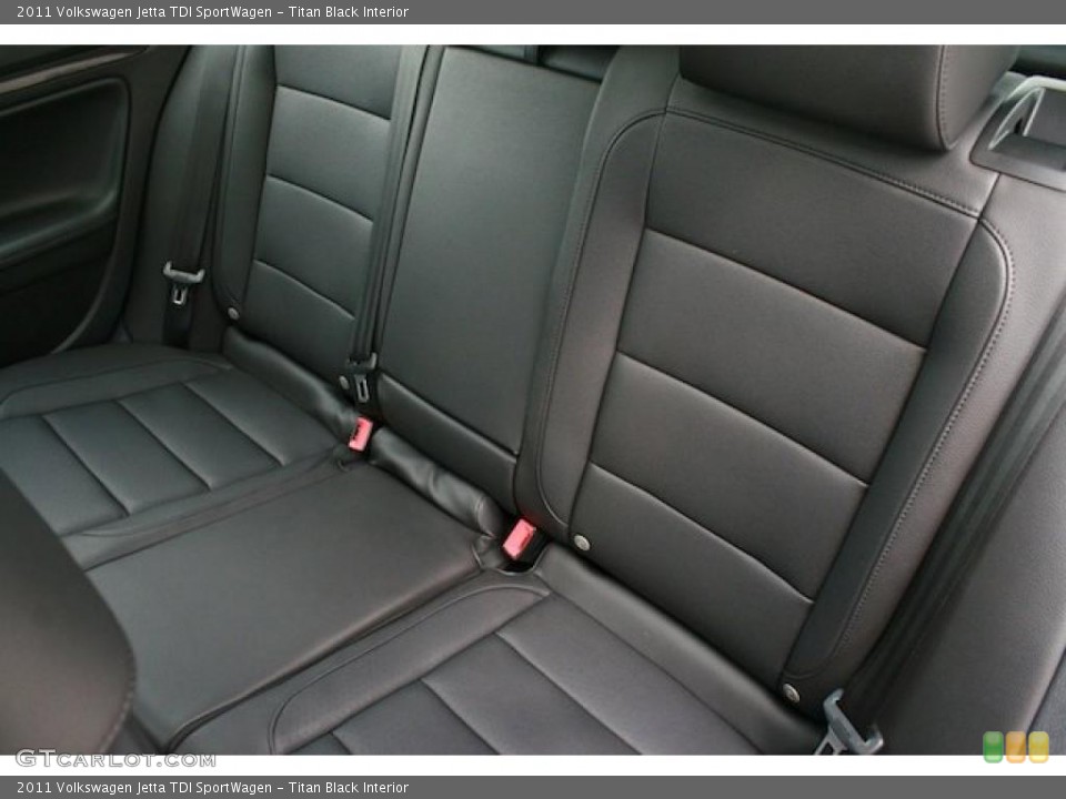 Titan Black Interior Photo for the 2011 Volkswagen Jetta TDI SportWagen #38545823