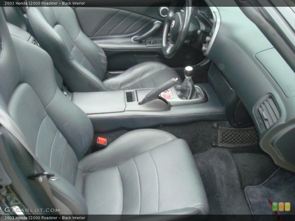 Black Interior Photo for the 2003 Honda S2000 Roadster #38552825