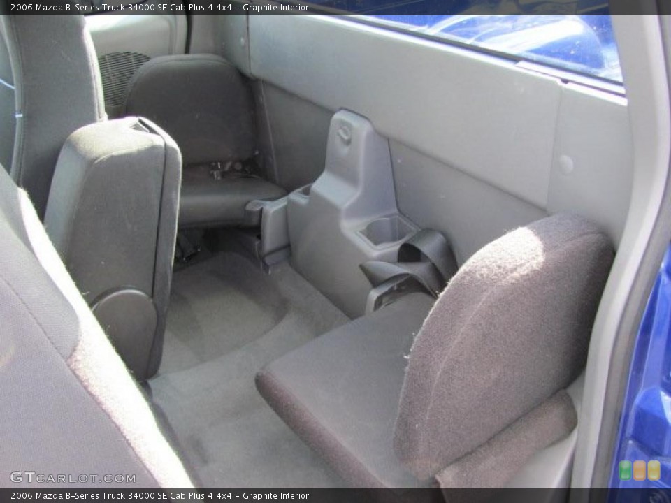 Graphite Interior Photo for the 2006 Mazda B-Series Truck B4000 SE Cab Plus 4 4x4 #38555849