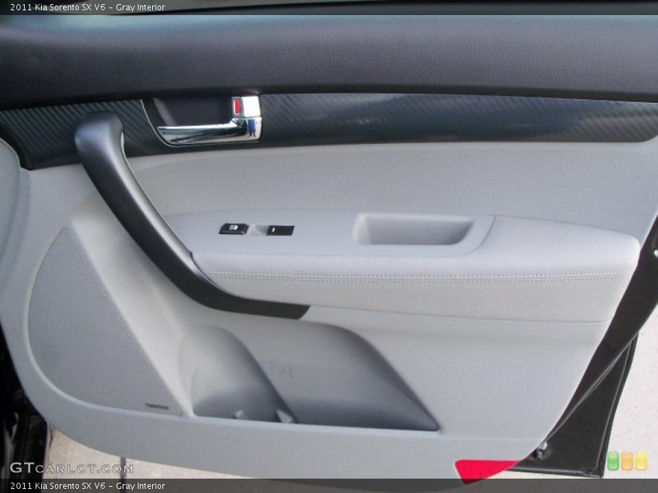 Gray Interior Door Panel for the 2011 Kia Sorento SX V6 #38557337