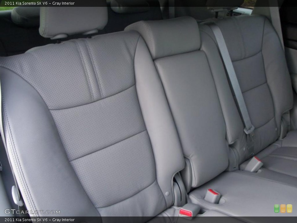 Gray Interior Photo for the 2011 Kia Sorento SX V6 #38557401