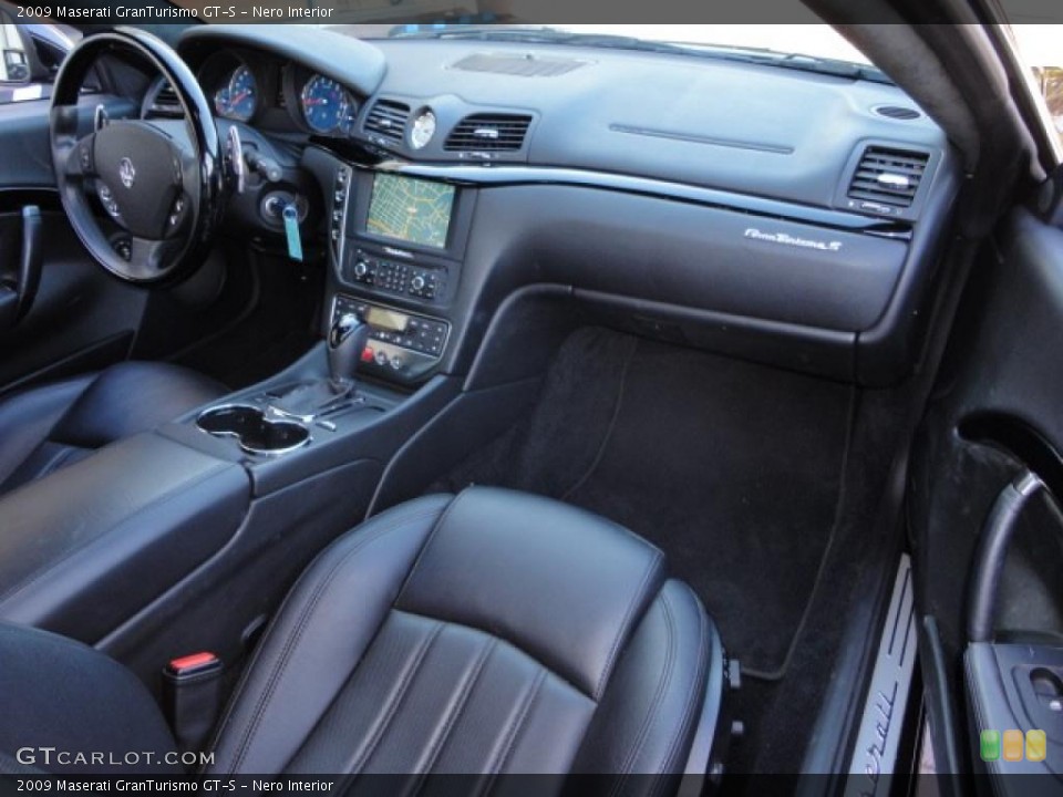 Nero Interior Dashboard for the 2009 Maserati GranTurismo GT-S #38557829