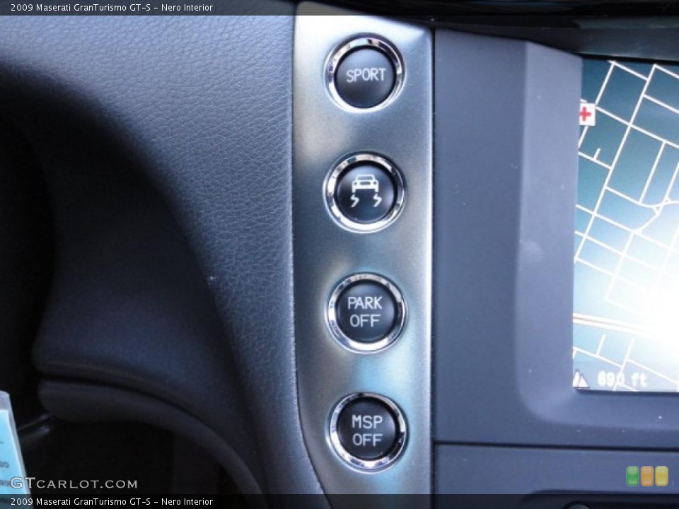 Nero Interior Controls for the 2009 Maserati GranTurismo GT-S #38558017