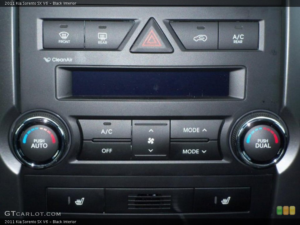 Black Interior Controls for the 2011 Kia Sorento SX V6 #38559173