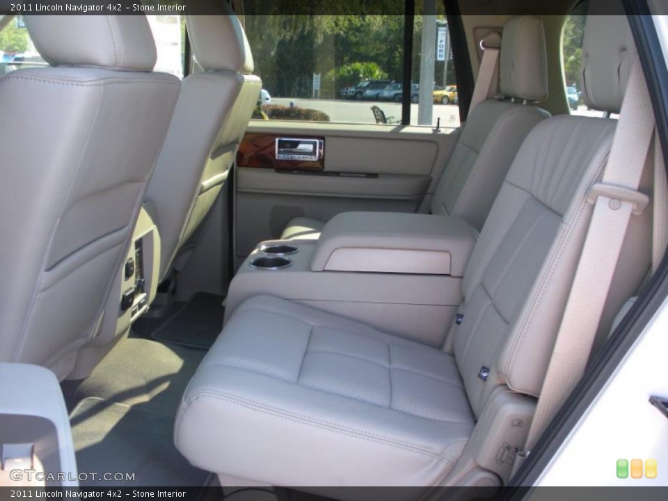 Stone Interior Photo for the 2011 Lincoln Navigator 4x2 #38560584