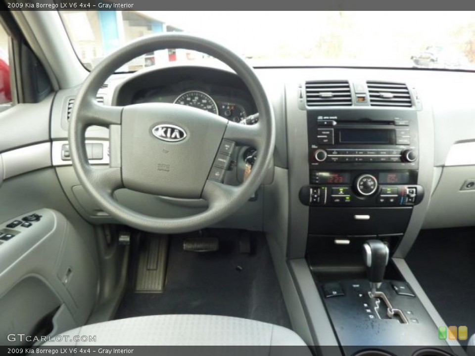 Gray Interior Dashboard for the 2009 Kia Borrego LX V6 4x4 #38566517