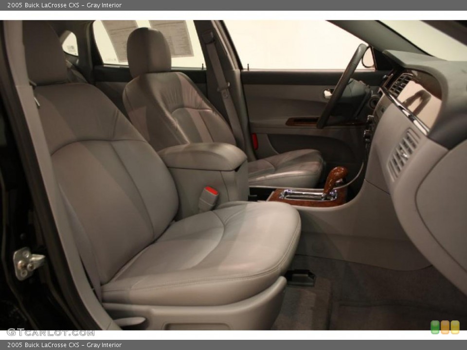 Gray Interior Photo for the 2005 Buick LaCrosse CXS #38568665