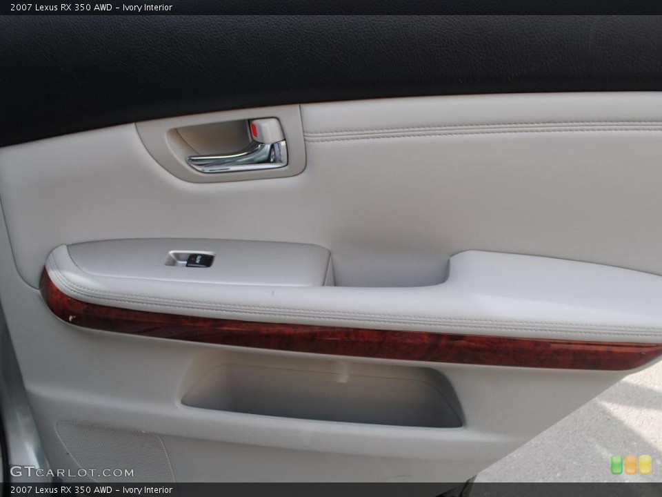 Ivory Interior Door Panel for the 2007 Lexus RX 350 AWD #38571112