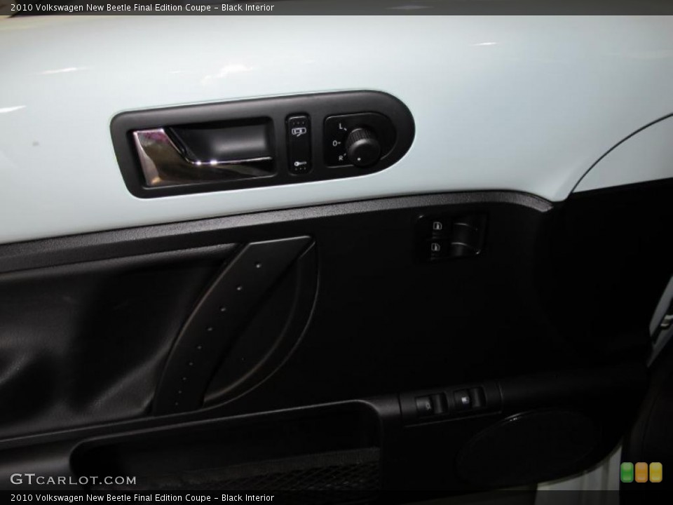Black Interior Door Panel for the 2010 Volkswagen New Beetle Final Edition Coupe #38571164
