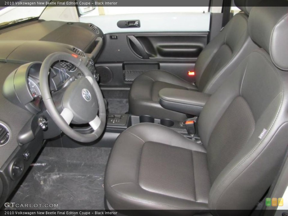 Black Interior Photo for the 2010 Volkswagen New Beetle Final Edition Coupe #38571180