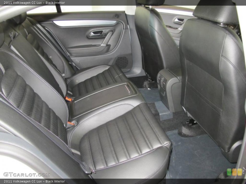 Black Interior Photo for the 2011 Volkswagen CC Lux #38571388