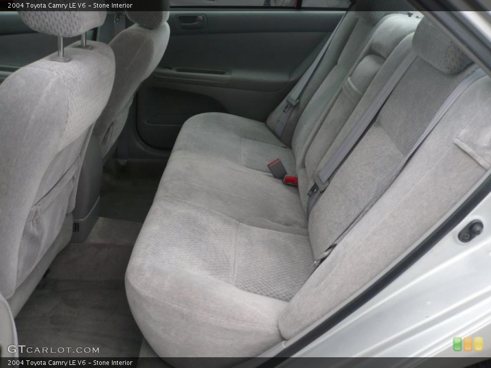 Stone Interior Photo for the 2004 Toyota Camry LE V6 #38571420
