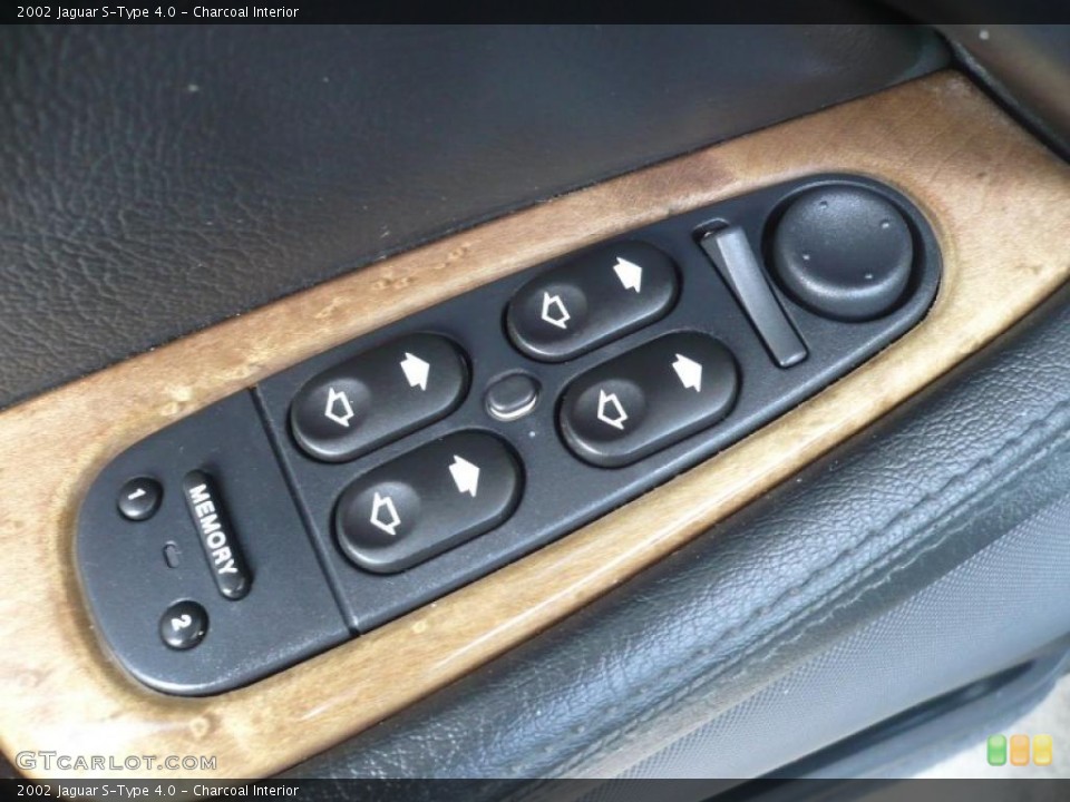 Charcoal Interior Controls for the 2002 Jaguar S-Type 4.0 #38571820