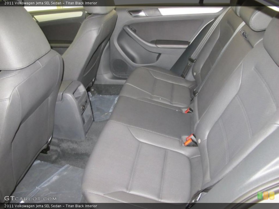 Titan Black Interior Photo for the 2011 Volkswagen Jetta SEL Sedan #38572012