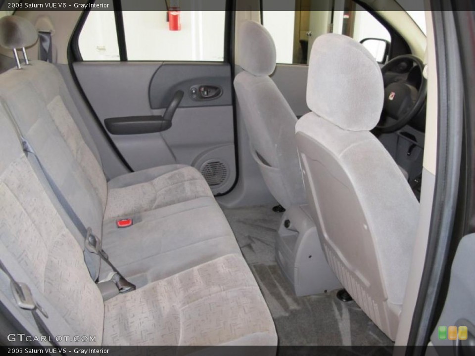 Gray Interior Photo for the 2003 Saturn VUE V6 #38573028