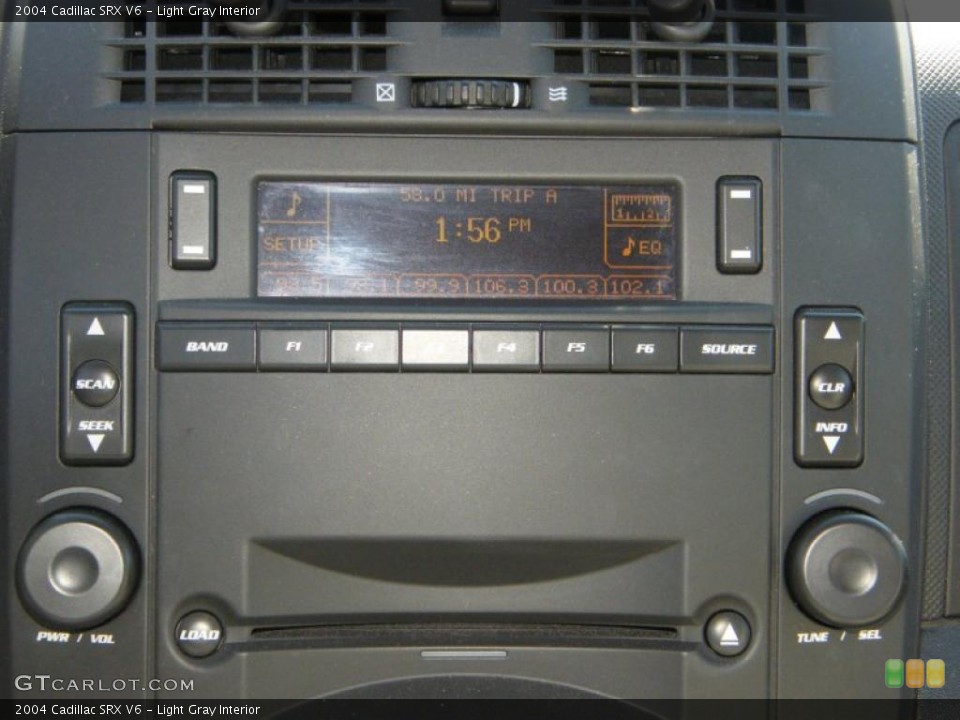 Light Gray Interior Controls for the 2004 Cadillac SRX V6 #38578728