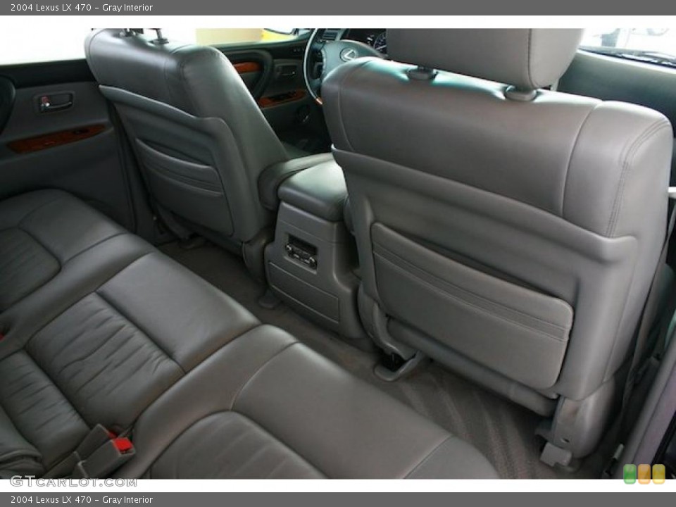 Gray Interior Photo for the 2004 Lexus LX 470 #38579196