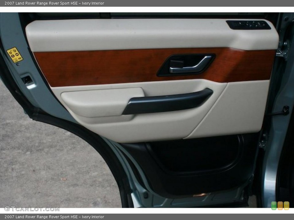 Ivory Interior Door Panel for the 2007 Land Rover Range Rover Sport HSE #38580952