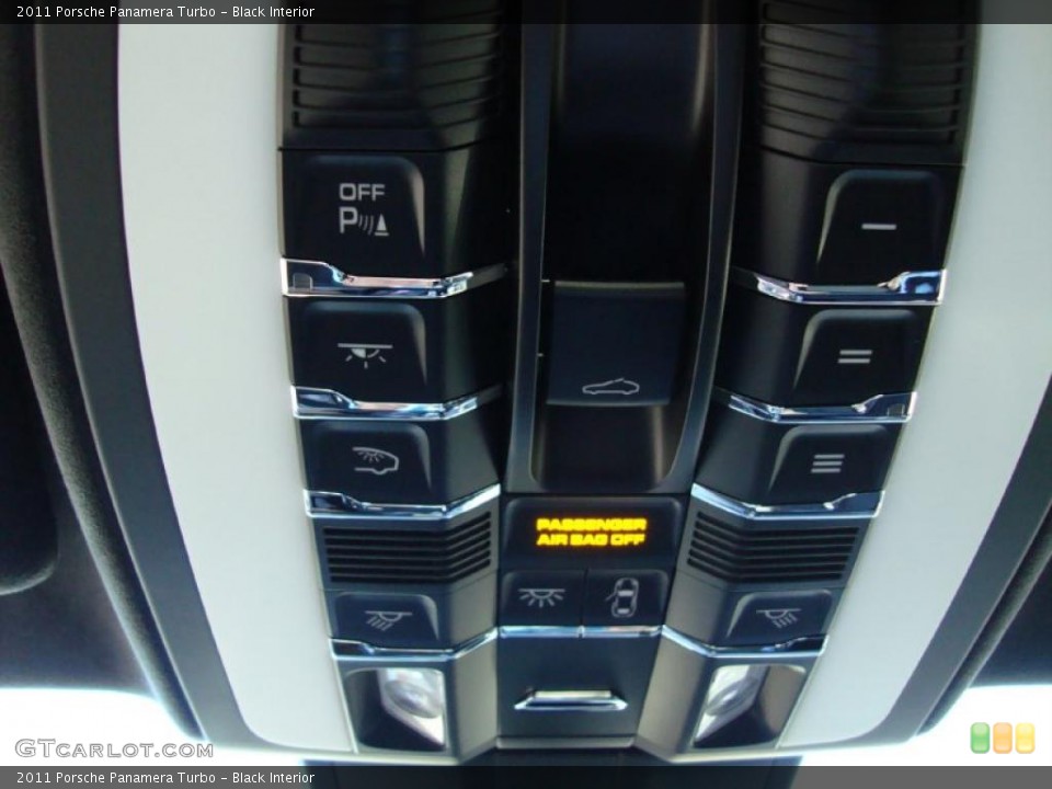 Black Interior Controls for the 2011 Porsche Panamera Turbo #38583771