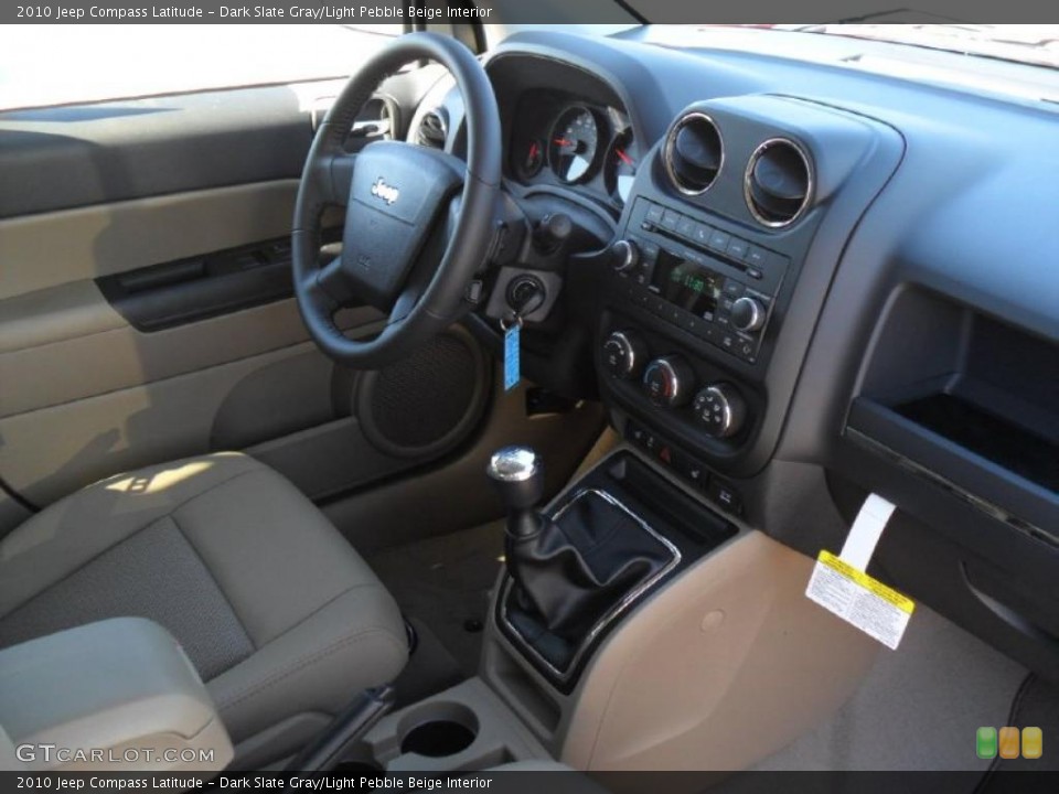 Dark Slate Gray/Light Pebble Beige Interior Photo for the 2010 Jeep Compass Latitude #38584256