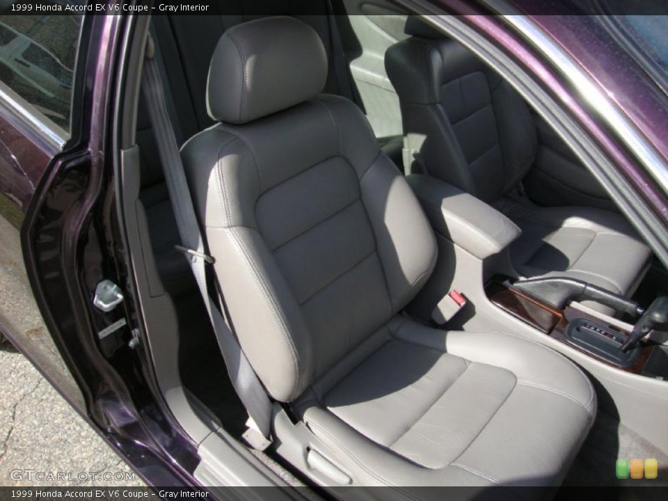 Gray Interior Photo for the 1999 Honda Accord EX V6 Coupe #38585821