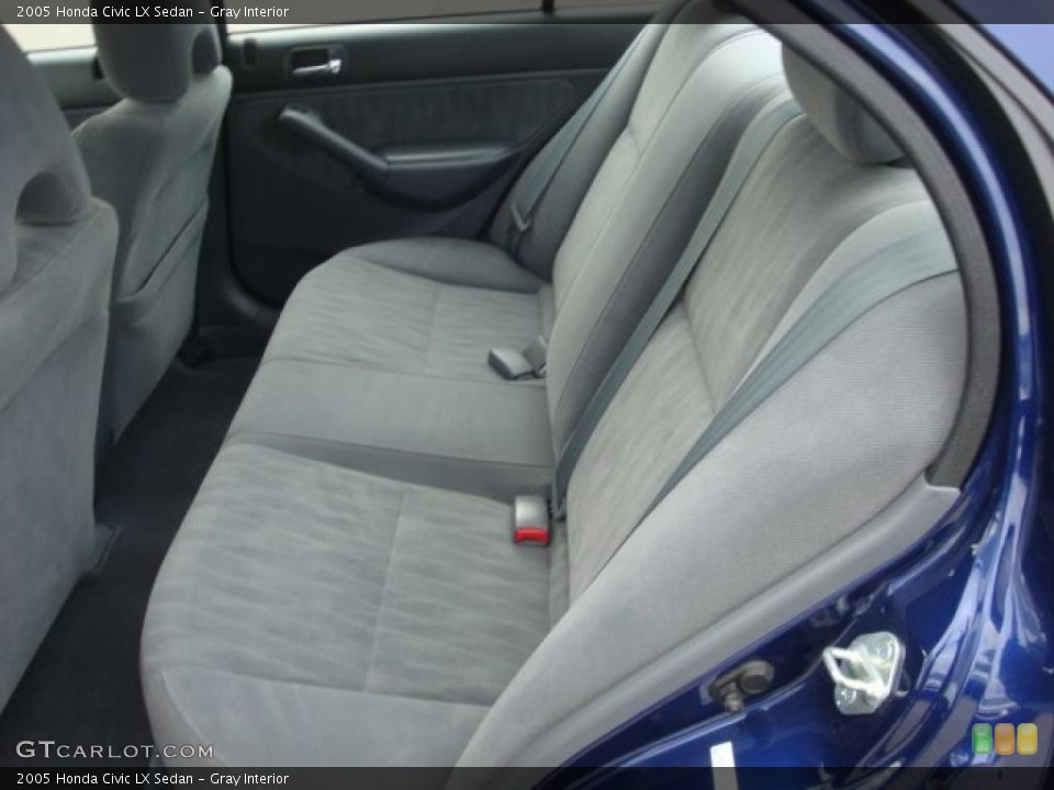 Gray Interior Photo for the 2005 Honda Civic LX Sedan #38591081