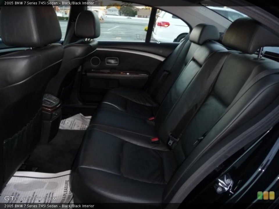 Black/Black Interior Photo for the 2005 BMW 7 Series 745i Sedan #38591609