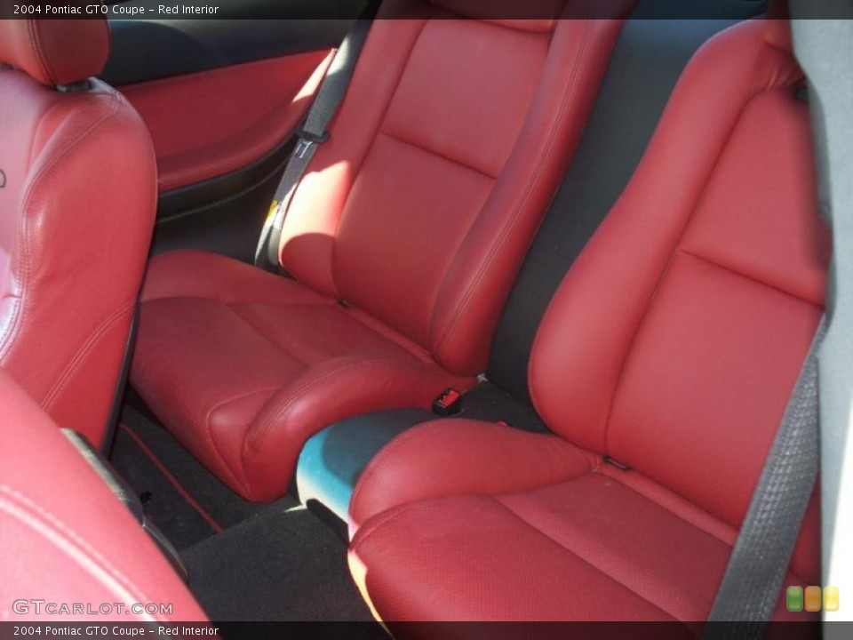 Red Interior Photo for the 2004 Pontiac GTO Coupe #38592417