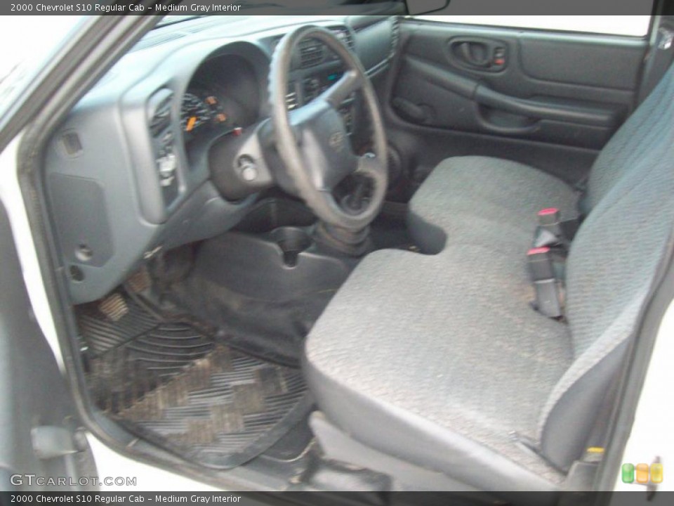 Medium Gray Interior Prime Interior for the 2000 Chevrolet S10 Regular Cab #38593341