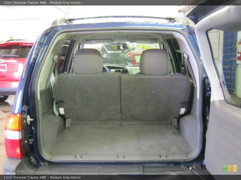 Medium Gray Interior Trunk for the 2004 Chevrolet Tracker 4WD #38594953