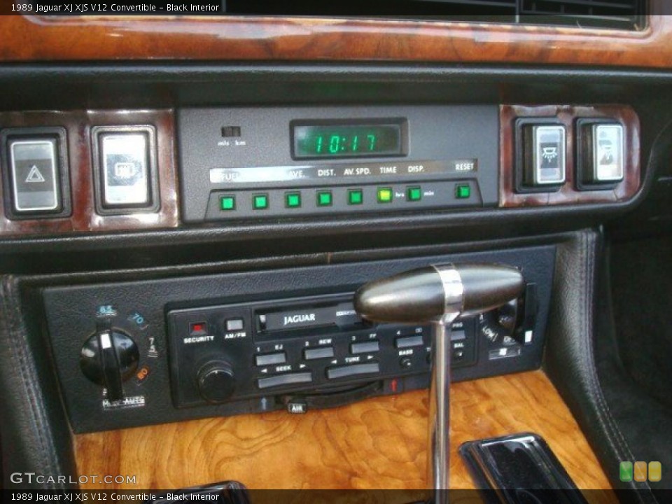 Black Interior Controls for the 1989 Jaguar XJ XJS V12 Convertible #38596689