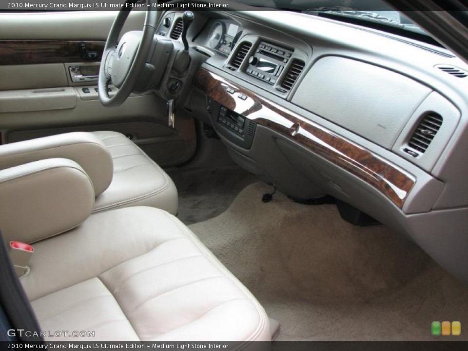 Medium Light Stone Interior Photo for the 2010 Mercury Grand Marquis LS Ultimate Edition #38599965