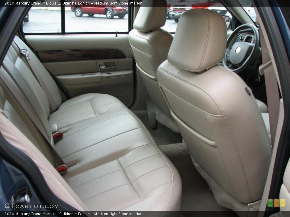 Medium Light Stone Interior Photo for the 2010 Mercury Grand Marquis LS Ultimate Edition #38599981