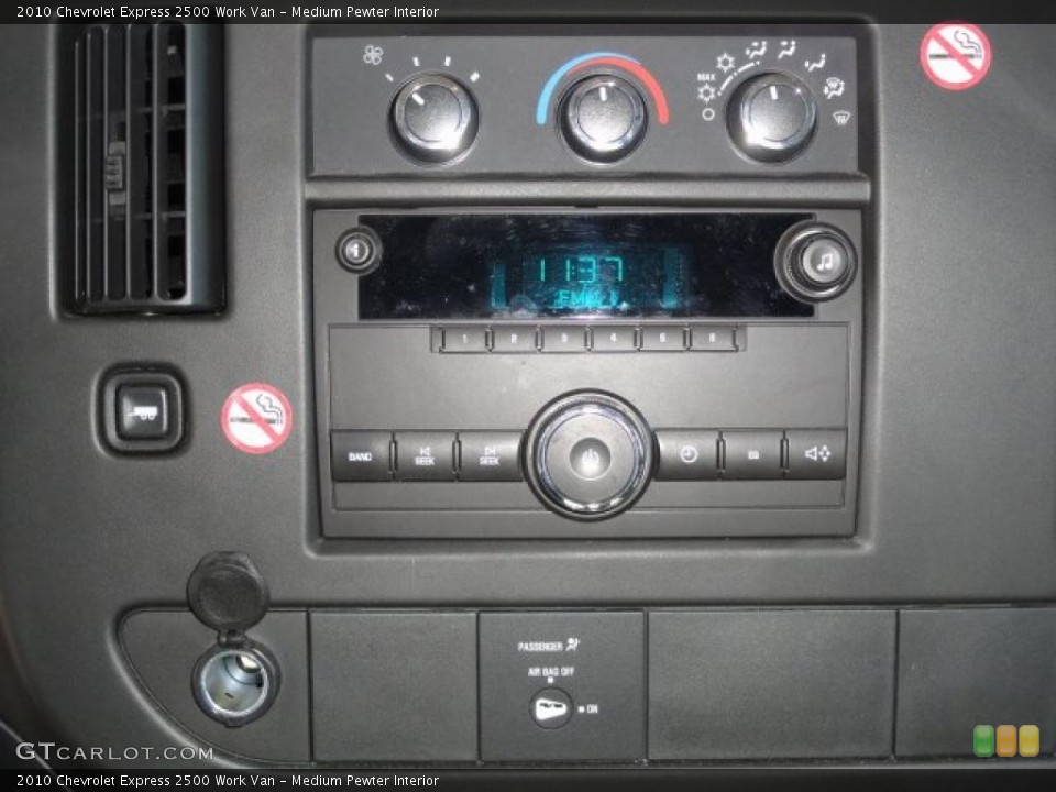 Medium Pewter Interior Controls for the 2010 Chevrolet Express 2500 Work Van #38602565