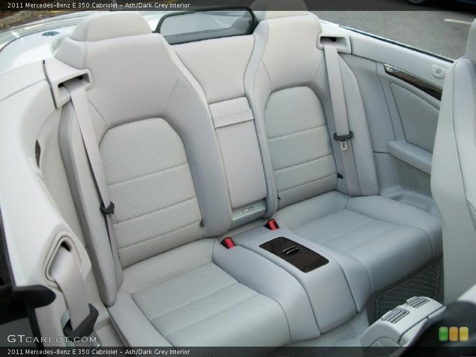 Ash/Dark Grey Interior Photo for the 2011 Mercedes-Benz E 350 Cabriolet #38606785