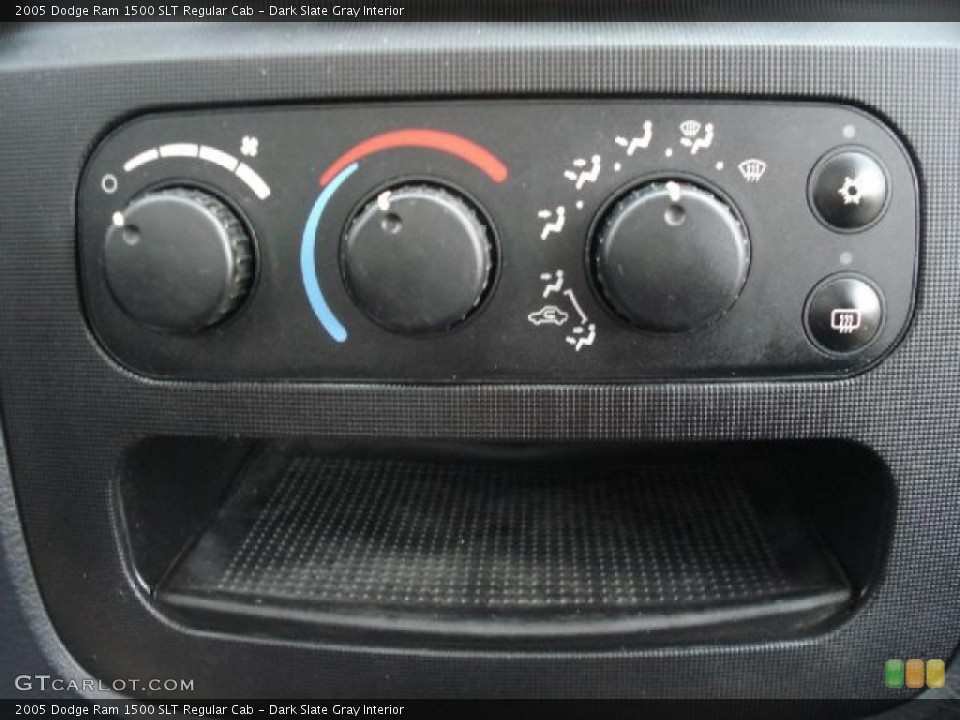 Dark Slate Gray Interior Controls for the 2005 Dodge Ram 1500 SLT Regular Cab #38607733