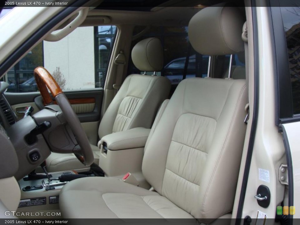 Ivory Interior Photo for the 2005 Lexus LX 470 #38611957