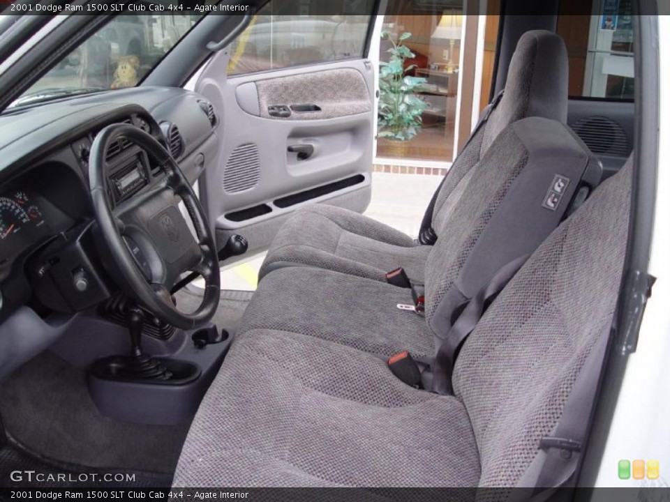 Agate Interior Photo for the 2001 Dodge Ram 1500 SLT Club Cab 4x4 #38613069